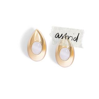 Astrid (Rainbow Moonstone)